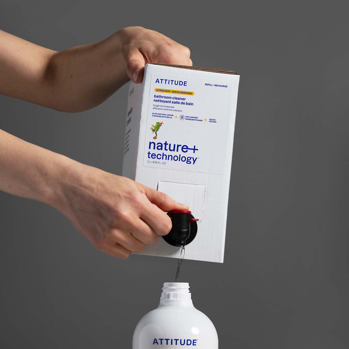 Vannas istabas tīrīšanas līdzeklis, 2 L